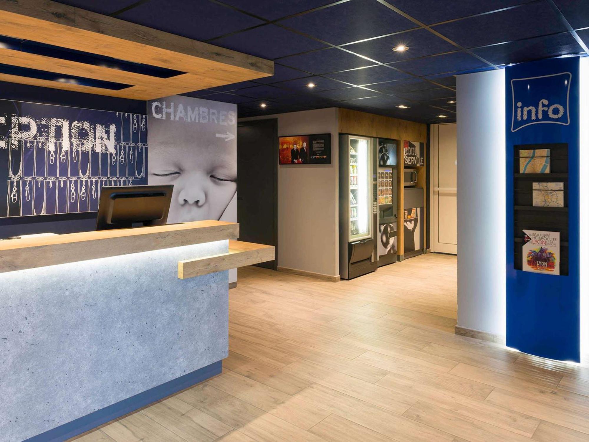 Ibis Budget Lyon Centre Confluence Zewnętrze zdjęcie
