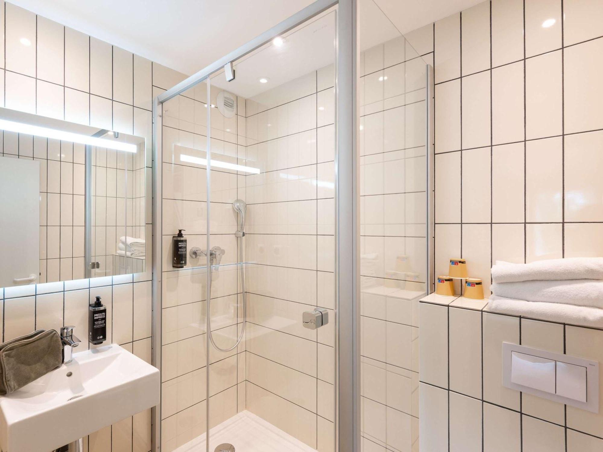 Ibis Budget Lyon Centre Confluence Zewnętrze zdjęcie