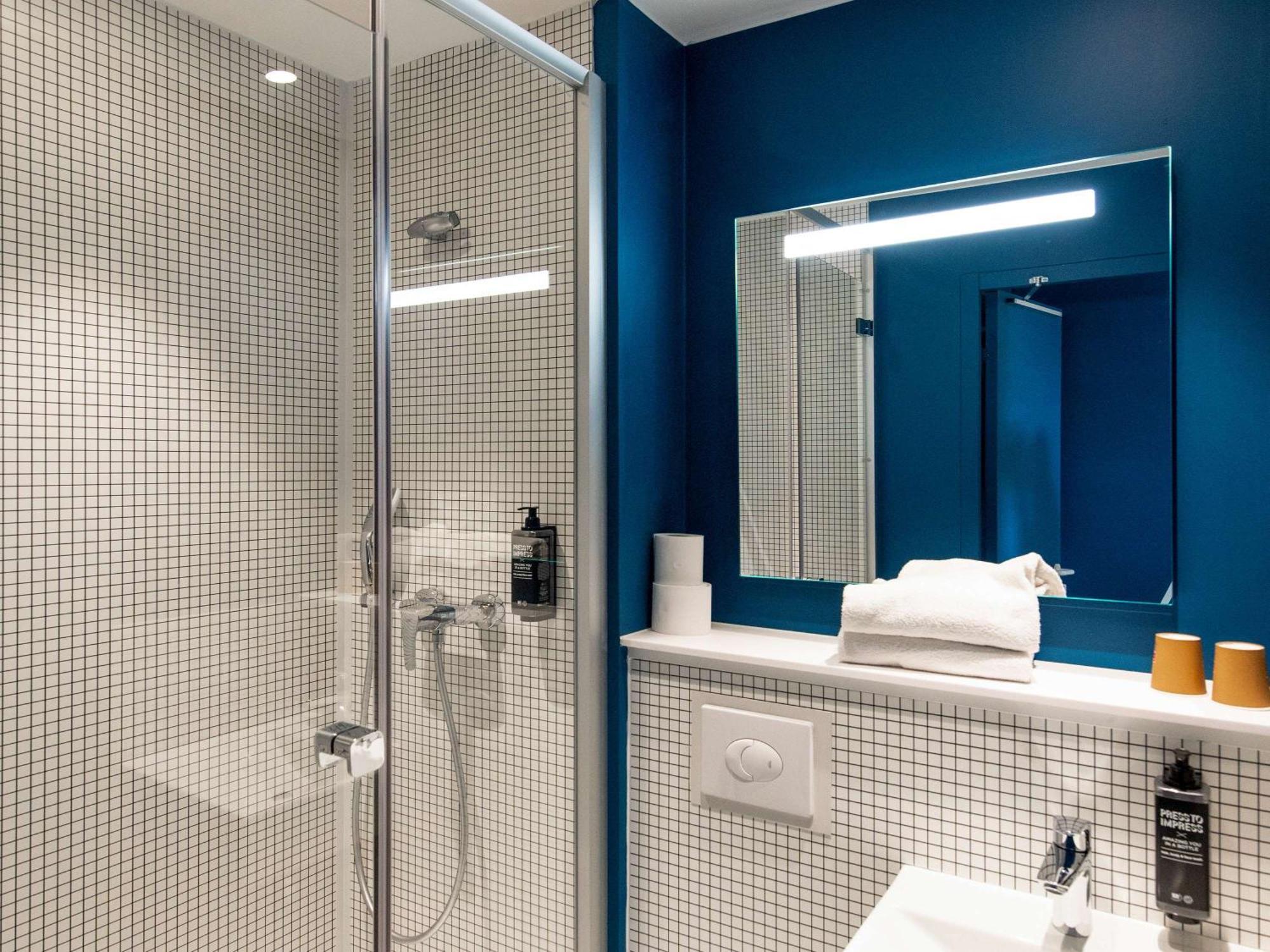 Ibis Budget Lyon Centre Confluence Zewnętrze zdjęcie