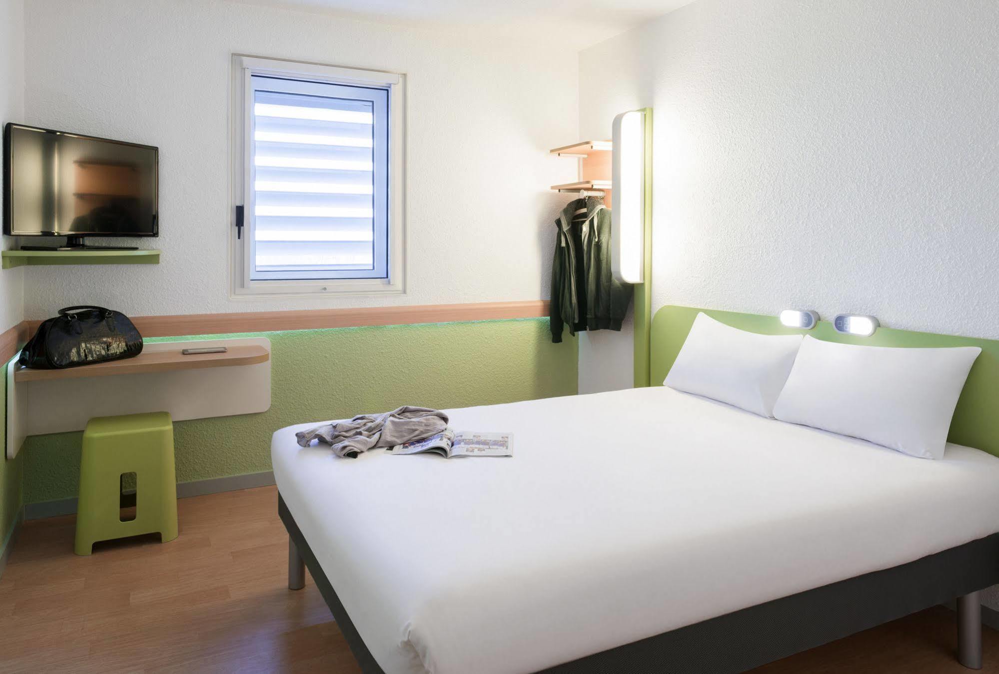 Ibis Budget Lyon Centre Confluence Zewnętrze zdjęcie
